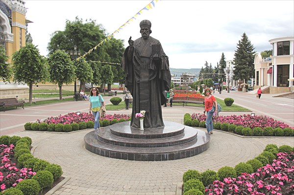 047-Памятник Николаю Чудотворцу